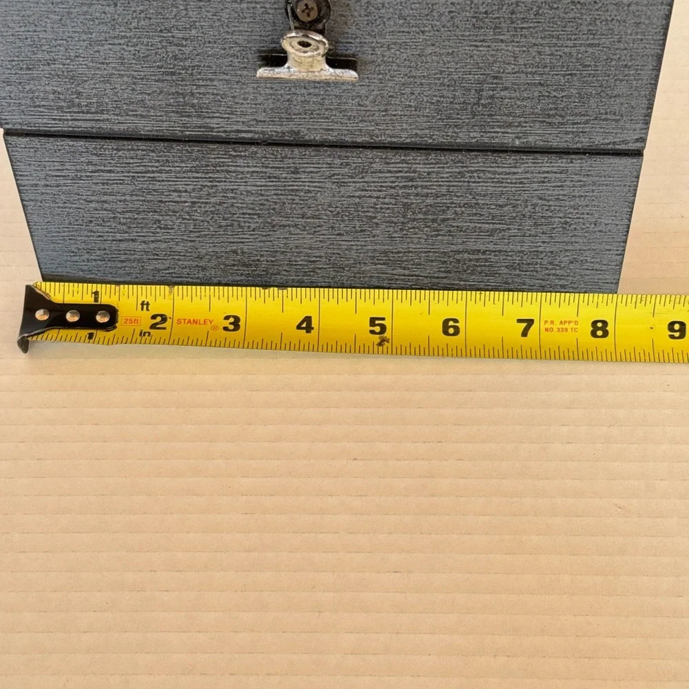 Grey Wooden‎ Picture Frame Holder with Clips